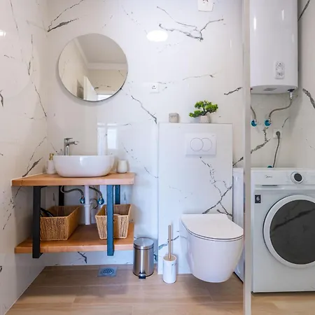 Temi Apartment *